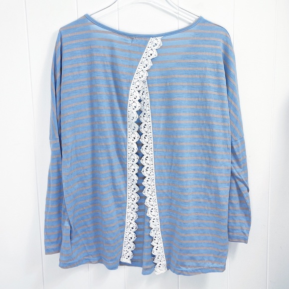 Umgee Tops - ❌SOLD❌ UMGEE Open Back Lace Trim Long Sleeve Top